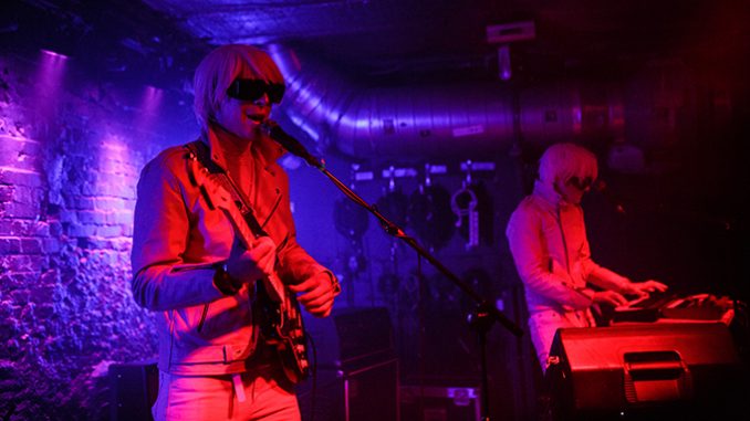Drab-Majesty-2018-01-23_23-29-2