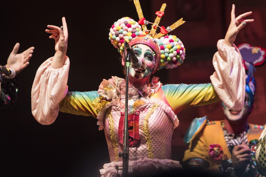 MURGA CHARRÚA DE LAS CAUSAS NOBLES