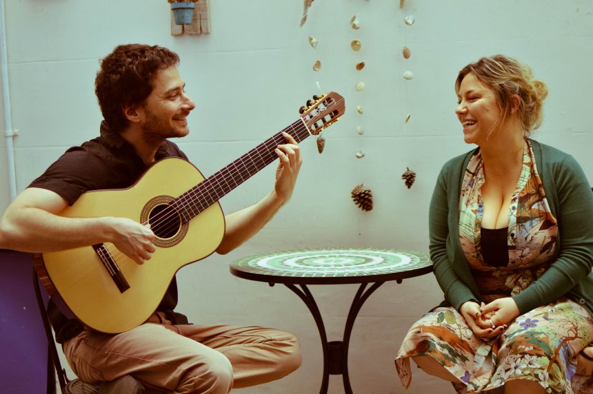 FOLCLORE DEL BUENO, EN LAS VOCES DE COCA & MONK