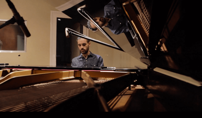 EL PIANISTA GERMÁN COPPOLA, ENTRE ROCK, TANGO, FOLKLORE Y SONIDOS URBANOS CON SINTETIZADORES