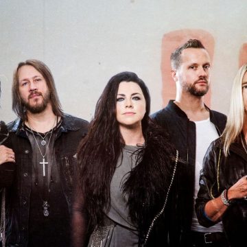 AMY LEE, DE EVANESCENCE: «TERMINAMOS DE GRABAR ‘WASTED YOU’ DE FORMA REMOTA, A TRAVÉS DE INTERCAMBIO DE ARCHIVOS Y LLAMADAS TELEFÓNICAS»