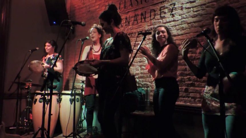 SISA QUINTETO, MUJERES QUE EXPLORAN LAS MÚSICAS DE RAÍZ DE LATINOAMÉRICA