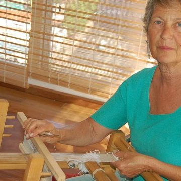 ARTE: HOY JUEVES, CHARLA VIRTUAL DE LILIA BREYTER, EXPERTA EN TEJIDO EN HILO DE PLATA