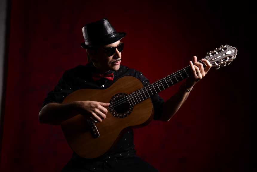 Pardo Di Nardo, músico uruguayo: “La misión es llevar un grano de arena a las personas que nos aportan luz con una charla, un mate; como músicos trovadores no somos más que nadie”