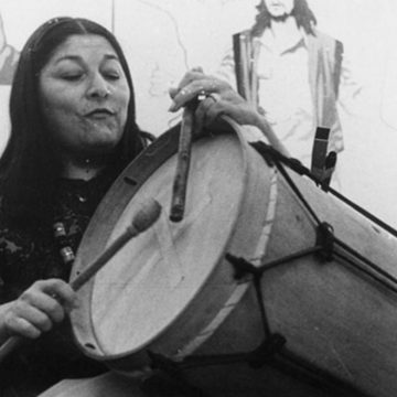 A 85 años del nacimiento de Mercedes Sosa, las voces de cuatro amigos: Teresa Parodi, Eduardo Carrasco, Julio Lacarra y Peteco Carabajal