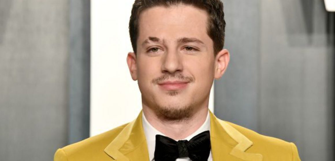 El estadounidense Charlie Puth hace despabilar de la cuarentena con  «Girlfriend» – Músicas del mundo