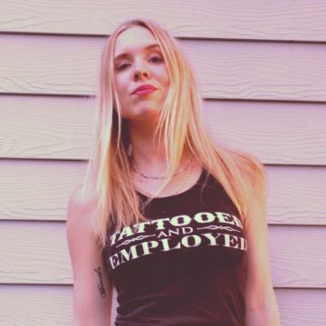 La francesa Bliss My Heart y su electropop: «Cuando era jovencita me fijaba en artistas como Donita Sparks, pero ahora me inspiro en personas como Peter Murphy de Bauhaus»