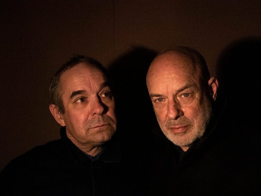 Los hermanos Roger y Brian Eno  anticipan «Mixing Colors Expanded», continuando su evocación a los colores