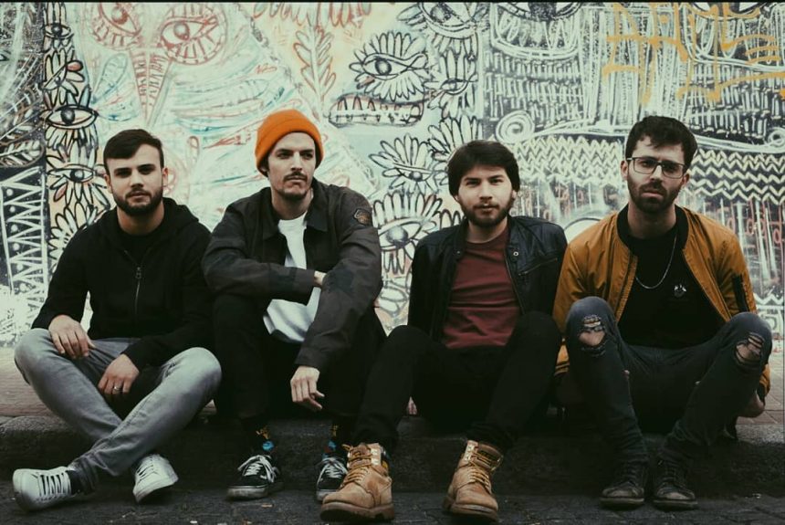 Castillo, entre la New Wave y lo alternativo de los ’90, con un reflejo compositivo de la vida posmoderna