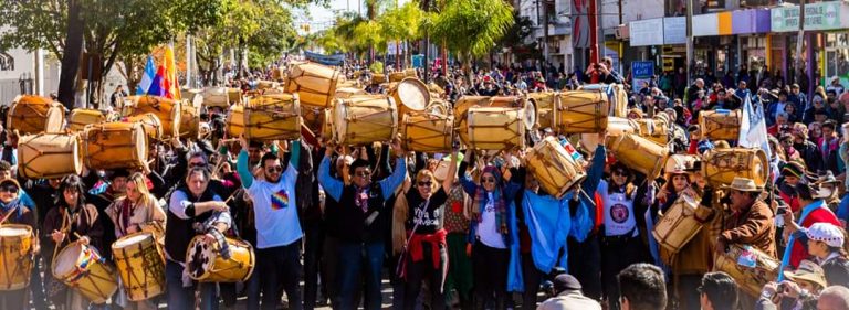 “La Marcha de Los Bombos de Santiago del Estero” de manera virtual
