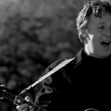 Paul McCartney y su reciente EP «Beautiful Night»