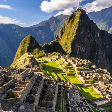 Machu Picchu, la imponente ciudad y monumento Inca en la gran altura, que testimonia el poderío de un imperio originario de avanzada, que dominó la mayor parte de la zona andina sudamericana