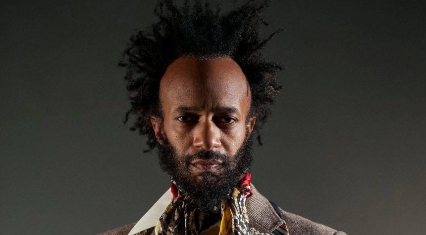 Fantastic Negrito, sobre «Have You Lost Your Mind Yet», su nueva placa de ritmos afroamericanos: «En este álbum quería escribir sobre gente conocida, gente con la que me crié, gente cuya vida podría afectar personalmente y que cuyas vidas han tenido un impacto en mí»