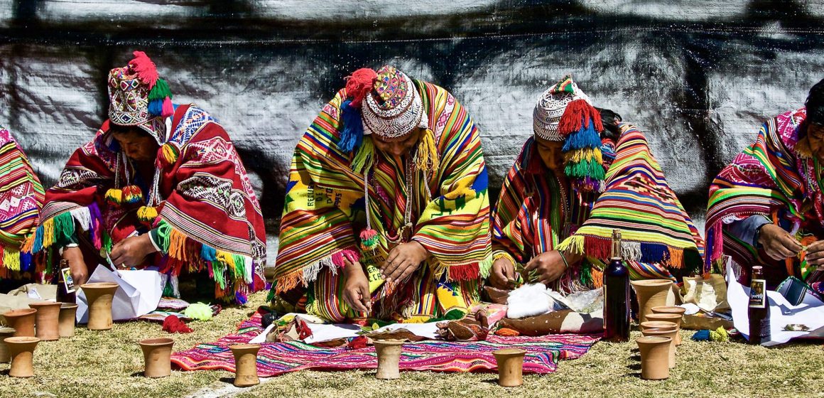 Los pueblos originarios andinos sudamericanos y su creencia y divinidad por la Pachamama