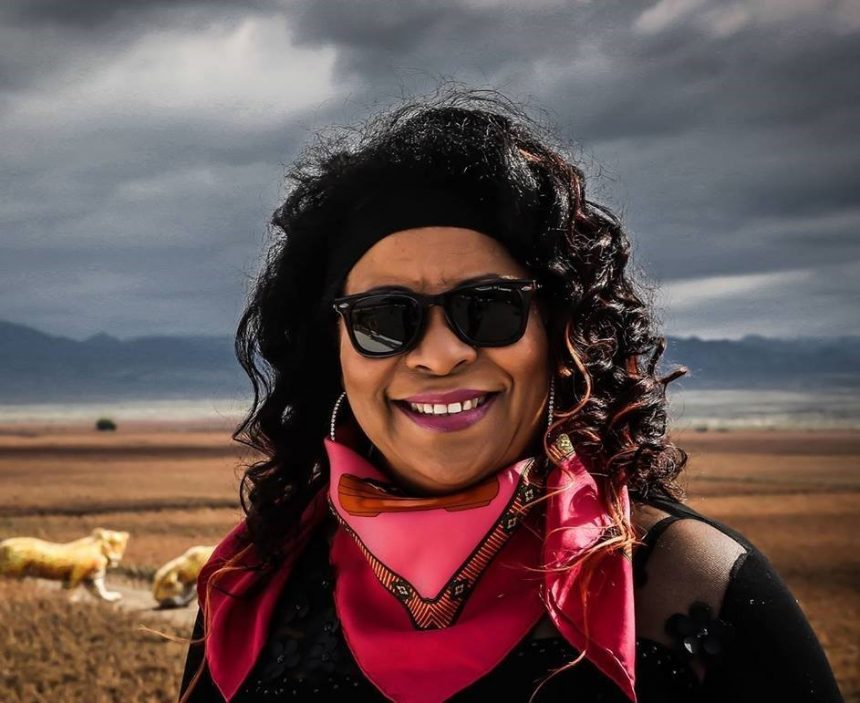 Déborah Dixon ofrecerá, este fin de semana, una cátedra de canto y entrenamiento vocal, además el viernes 14 compartiremos una entrevista a ella en nuestro canal de Youtube
