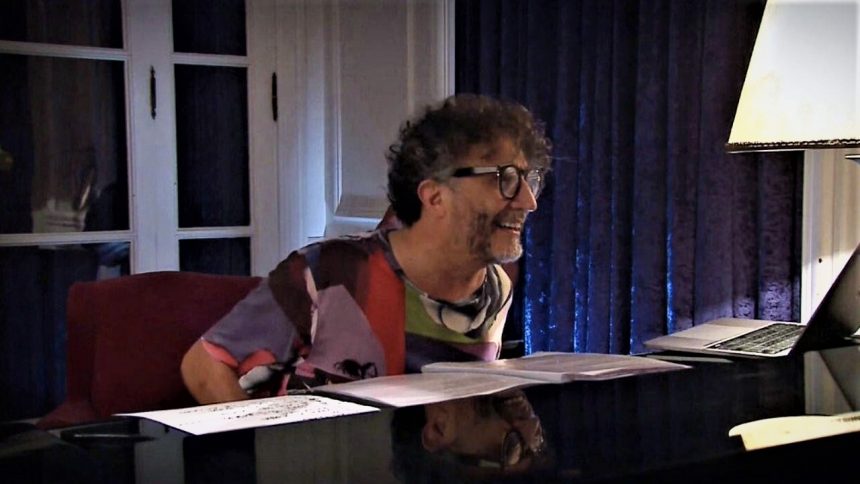 Fito Páez, sobre su canción «Maelström»: «Viene de un cuento de Edgard Allan Poe; todos entramos al Maelström, con una vida llena de quilombos, y algunos tenemos la suerte de salir»