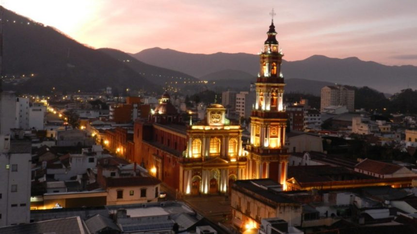 Convenio entre el Ente de Turismo de la ciudad de Salta y la cadena hotelera argentina