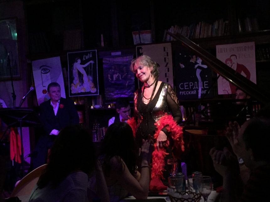 Edith Margulis festeja los 20 años de La Biblioteca Café: “Aquí no sólo se vive música argentina, sino del mundo y de todas las épocas, también le abrimos las puertas a la comedia musical, a las obras de teatro, la única exigencia es la calidad sin importar el género”