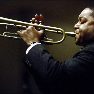 El trompetista y compositor estadounidense Wynton Marsalis lanza “The Ever Fonky Lowdown”, obra musical sobre la libertad democrática, el abuso de poder, el racismo y la corrupción.