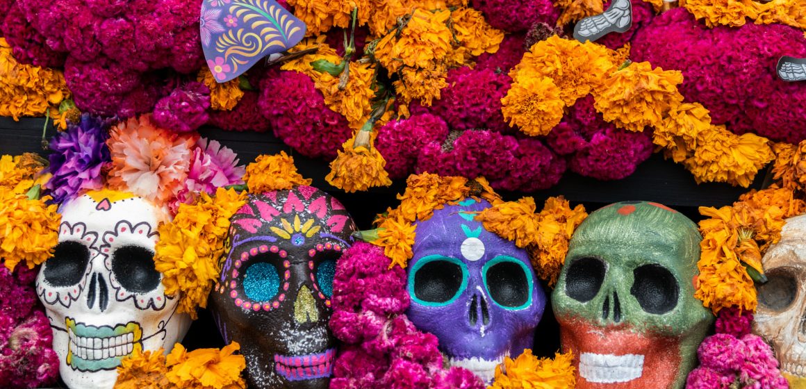 José Cuervo rememora El Día de Los Muertos, tradición mexicana,  en diferentes bares porteños, incluirá altares con flores