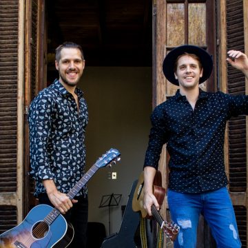 Desde Córdoba, Dos Cabezas y su álbum «Mantra», pop con influencias de ritmos latinoamericanos