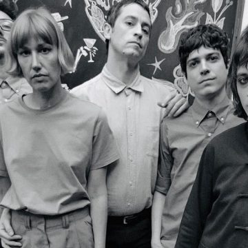 Distorsión, delirio, rock y pop eclécticos, un resumen de los EPs que grabó OK Pirámide en estos meses y presenta vía Streaming