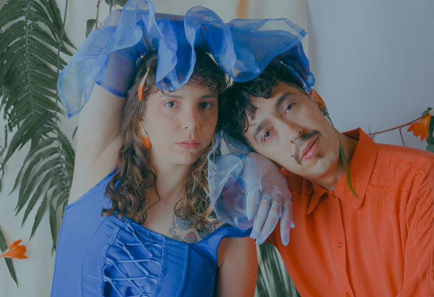 Hilos, un dúo que viaja en clave  dream pop y refleja su buen nivel sonoro y compositivo en su álbum «Minimx»