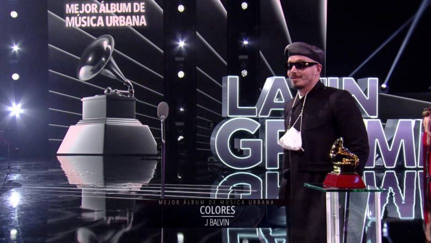 Latin Grammy 2020: Bajo el lema «La música nos humaniza», la gala aprovechó el carácter virtual de la ceremonia para cambiar de escenario saltando entre ciudades; entre los ganadores se destacaron “Residente” René, J Balvín, Fito Páez y Natalia Lafourcade, entre otros