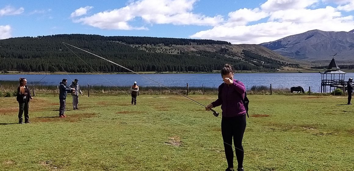 Concientización sobre pesca deportiva mediante capacitación en técnicas de Fly Cast