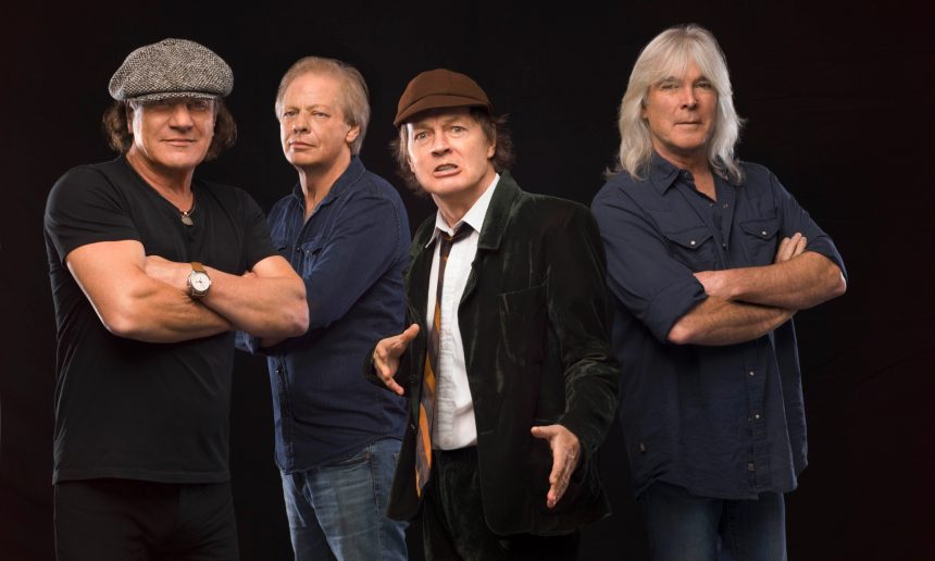 La afamada banda hardrock AC/DC lleva su poderío sonoro al videoclip de la canción «Demon Fire», de su última placa
