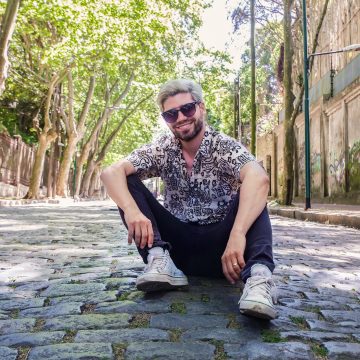 El músico Iván Salo y su single «La Flor», un reggae que remite a la naturaleza y al poder sanador que ejerce para el cuerpo, alma y mente del ser humano
