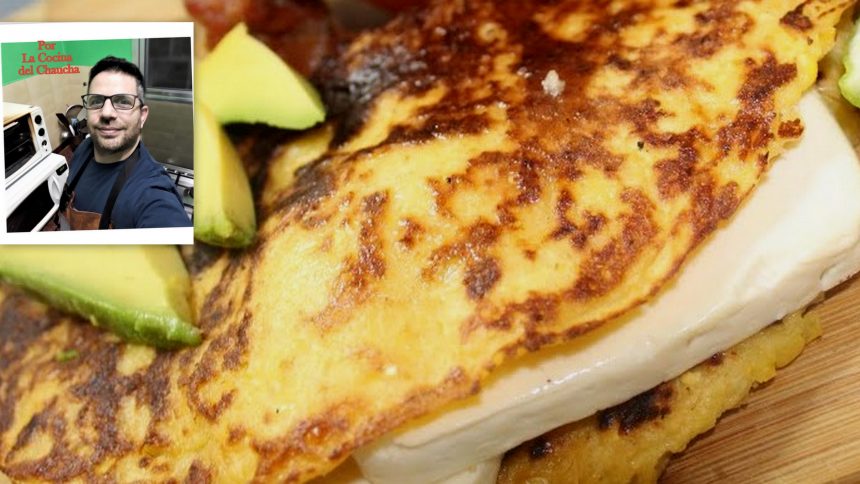 La Chapada es una torta frita de maíz molida con queso y papaleón. Se atribuye su origen a la región central venezolana; los indígenas que habitaban las tierras mirandinas cultivaban el maíz, cereal que fue adorado y considerado de procedencia divina