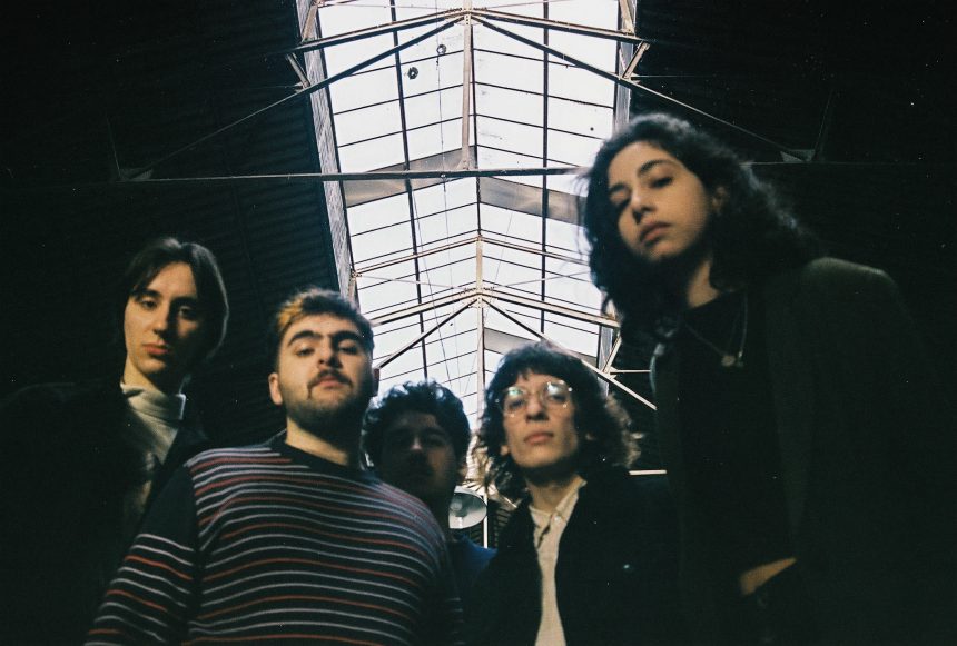 El conjunto argentino El Club Audiovisual y «Ya no estamos tan solos», su álbum grabado en vivo en La Tangente