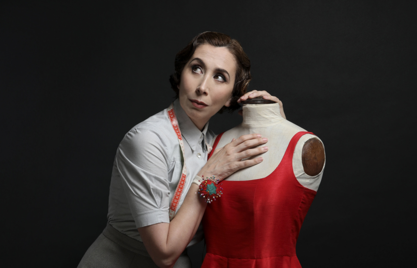Teatro: «Nada del amor me produce envidia», sobre el drama de una costurera de barrio a quien un día se la aparecen Eva Duarte de Perón y Libertad Lamarque