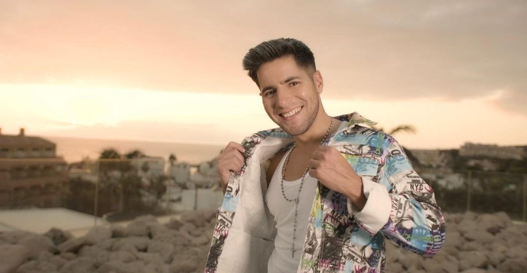 El cantante canario Neo Pinto hace pie en Latinoamérica con su single «Con amor», cuyo mensaje principal va en contra del machismo