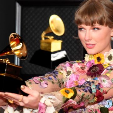 Grammy 2021: Taylor Swift se consagró como Álbum del año con “Folklore”, además de otras dos estatuillas; mientras que Beyoncé se convirtió en la artista con más premios de la historia. El argentino Fito Páez también fue galardonado