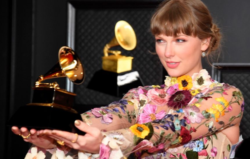 Grammy 2021: Taylor Swift se consagró como Álbum del año con “Folklore”, además de otras dos estatuillas; mientras que Beyoncé se convirtió en la artista con más premios de la historia. El argentino Fito Páez también fue galardonado