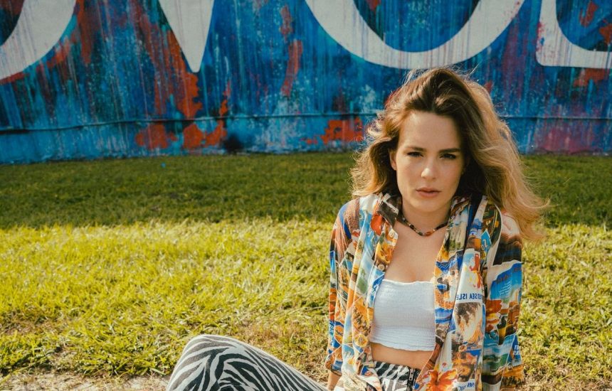 La joven argentina Chule Von Wernich lanza «Folk», un álbum homenaje al folclore local en diversas claves sonoras