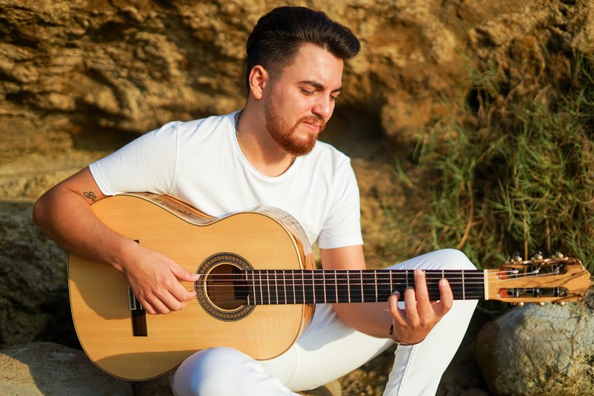 El excelso guitarrista argentino Guillermo Paolisso y un bello álbum titulado «Aria», que incluye un puente musical desde Hermeto Pascoal hasta Ástor Piazzolla, por nombrar solamente una parte de su amplitud