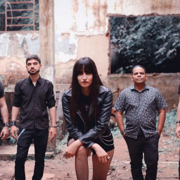 Los brasileños de White Death potencian su propuesta de metal melódico con algo de sinfónico en su nuevo single «Spirits of open Fields»