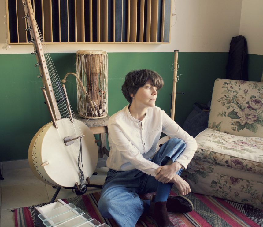 La artista argentina Milagros Majó y su álbum de título «Füryü», un vocablo japonés: «A través de estas canciones cuento historias, recuerdos, sueños y vivencias que la naturaleza me comparte»