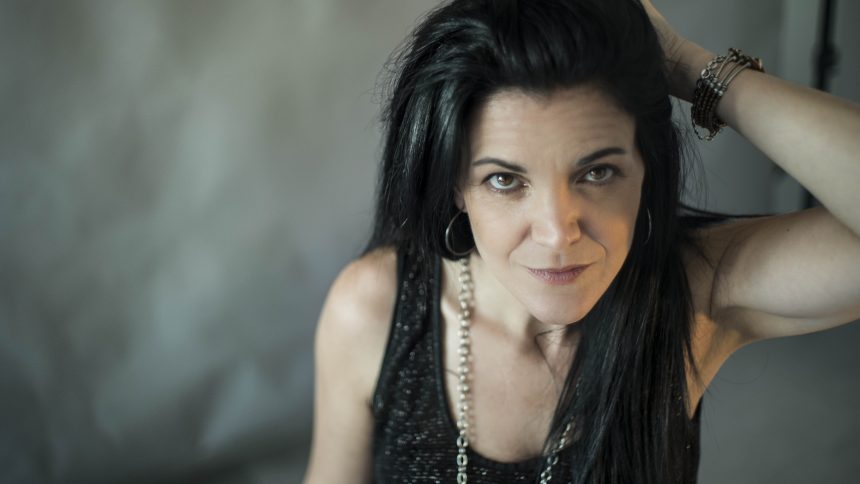 La cantautora argentina Natalia Cardillo y su single «La Rebelión del Magma»: intenso groove, con mixtura de funk y soul blanco