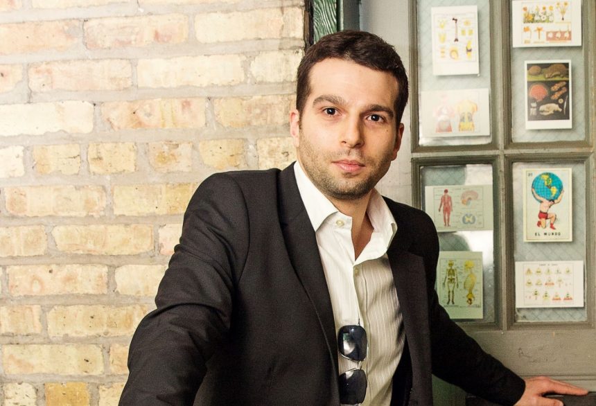 Desde Chicago, David Safran y una exclusiva selección de temas que compuso entre 2005 y 2012, que dan como resultado un disco impecable  titulado «Delicate Parts»