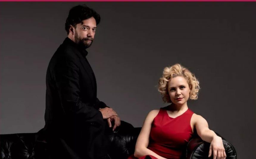 El dúo de piano y voz formando por la actriz y cantante Jimena González y el pianista Juan Esteban Cuacci, ambos de raíz argentina, se une en Madrid para un concierto de tango titulado «Cardinal»