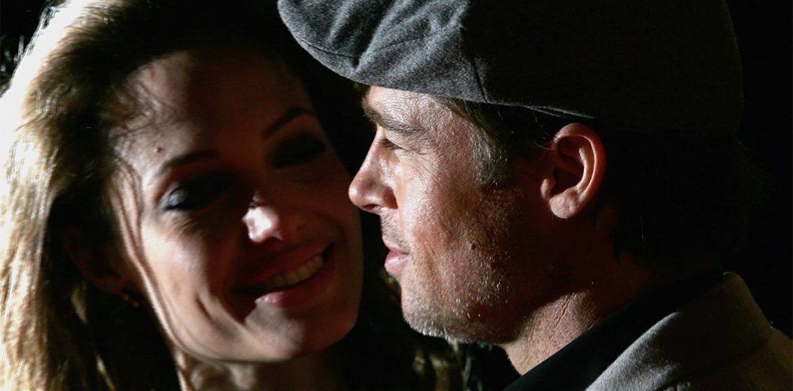 El detrás de la vidas de los famosos a través de «E! True Hollywood Story»: desde Brad Pitt hasta Whitney Houston, entre otras celebridades, los lunes de agosto, por la señal de cable E! Entertainment