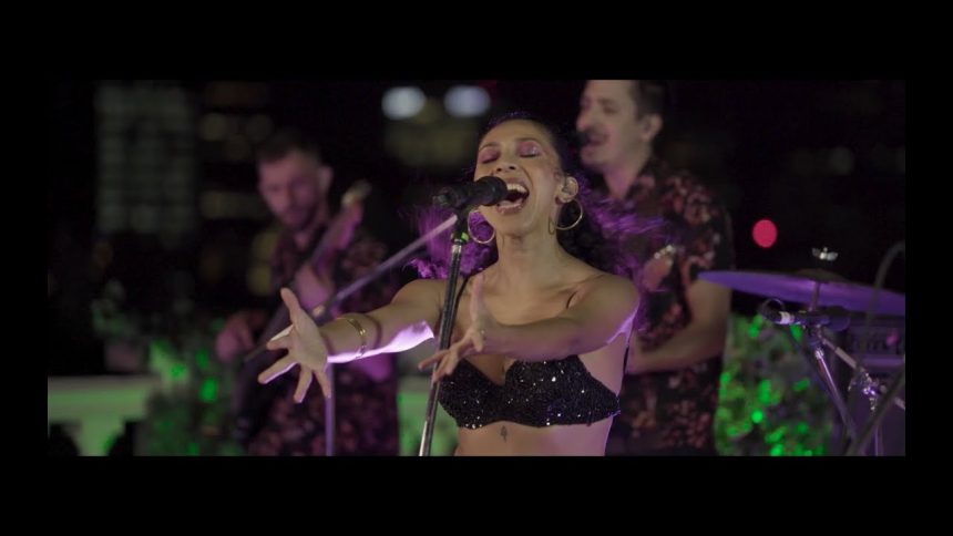 Los encuentros de Picnic en el Piso Doce se transforman en un compilado musical, desde una chacarera interpretada por Peteco Carabajal y el Cóndor de Bersuit, hasta una cumbia por la Delio Valdez y Mario Luis