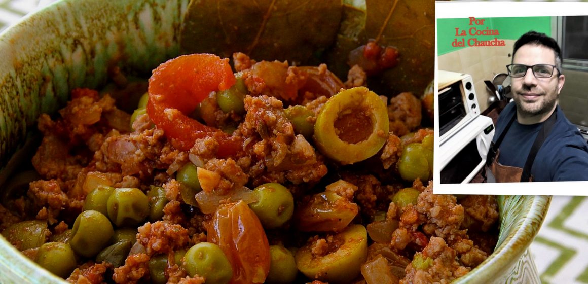 El Picadillo Cubano o Habanero es un plato típico de Cuba, cuyo ingrediente principal es carne picada de res sazonada con verduras y condimentos. En La Habana, en el siglo XIX, el picar carne era una solución para las familias de pocos recursos que no tenían posibilidad de comprar cortes de res de alta calidad