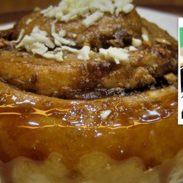 El Dolfeado es un pan dulce típico de la gastronomía de Venezuela, originario de Caracas, su capital, especialmente de Carrizal, en la zona de los Altos Mirandinos. Su masa se enrolla con una forma similar a la de un caracol, sazonada con melaza de papelón y queso