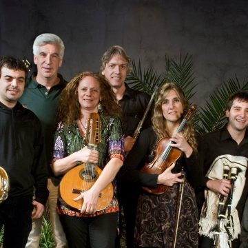 La agrupación de folk celta de culto, de festejo por sus 30 años de existencia: Xeito Novo se presenta en el porteño ND Teatro: «Esperamos con ansias este reencuentro y los esperamos muy cariñosamente con invitados muy especiales», señalan sus integrantes