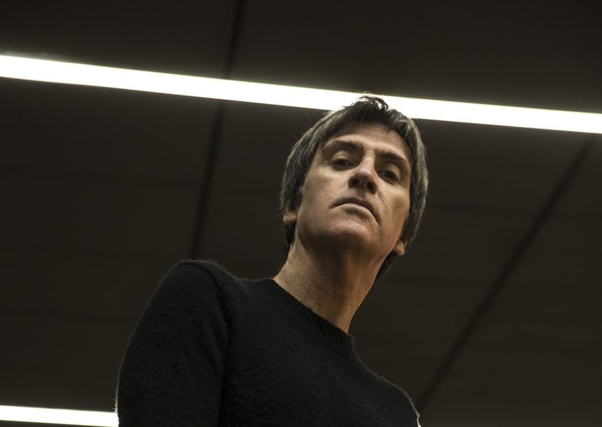 El británico Johnny Marr y la canción «Spirit Power and Soul», otro adelanto de su próxima placa: «Es una especie de declaración de misión. Tenía una idea sobre un sonido electro con sentimiento gospel, en mis propias palabras… Un himno de electro soul», en palabras del músico